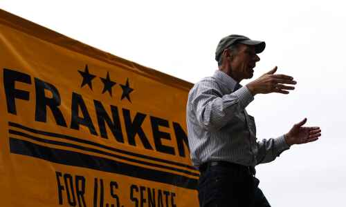 Franken lauds Inflation Reduction Act, criticizes Grassley
