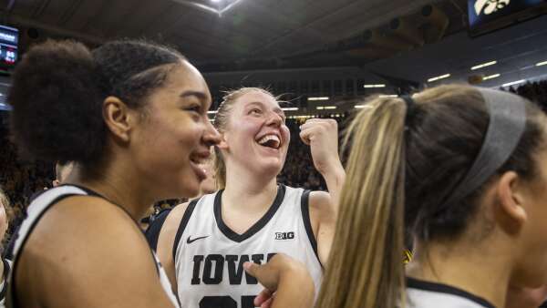Photos: No. 6 Iowa beats No. 2 Indiana in final second