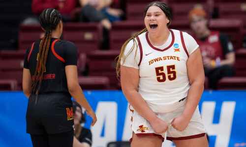 Audi Crooks scores 40 points, Cyclones rally from 20 down to beat Maryland