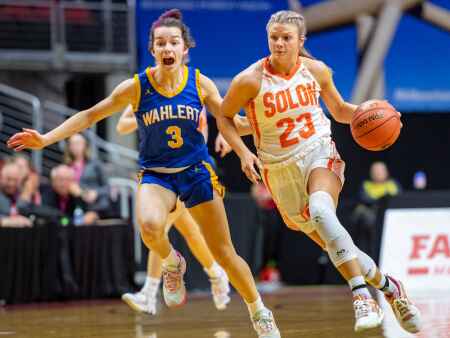 Girls’ state basketball photos: Solon vs. Dubuque Wahlert in 3A quarterfinals