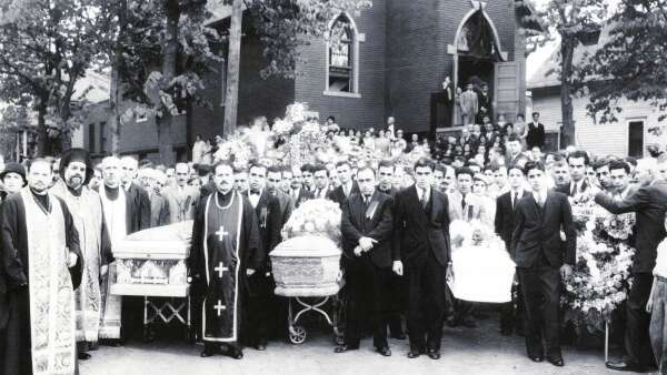 1,500 attend Kacere funeral in Cedar Rapids in 1933