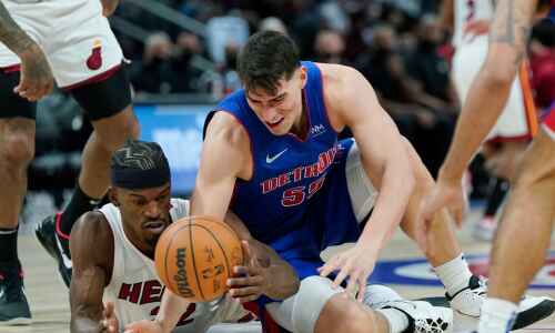 Report: Detroit Pistons parting ways with former Hawkeye Luka Garza