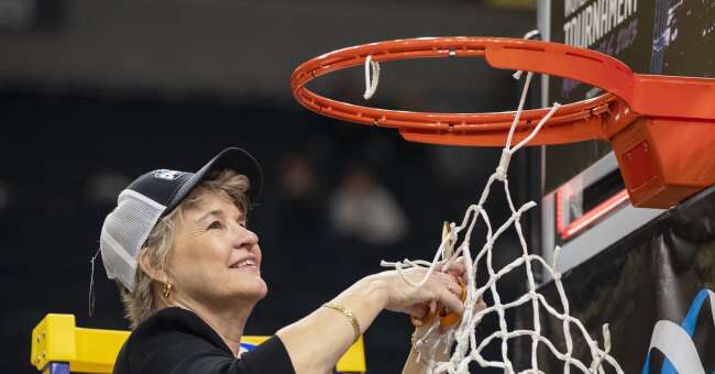 The case for (and against) Iowa as an NCAA women’s 1-seed