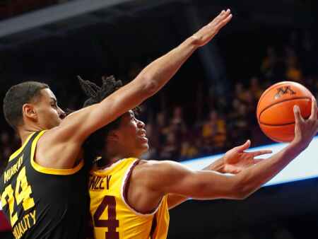 Defense and rebounding carry Hawkeyes past Minnesota