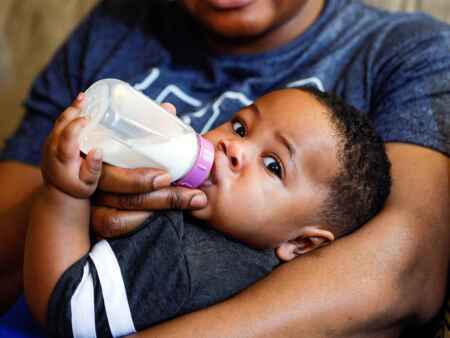 Iowa parents search for options amid baby formula shortage