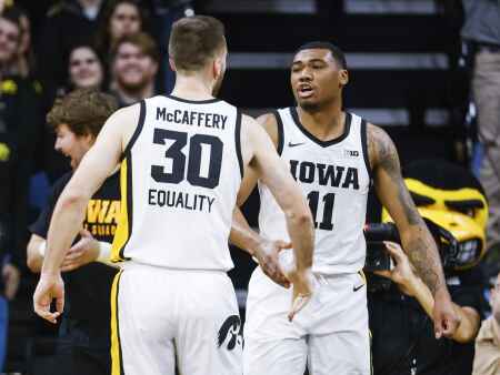 On guards! Hawkeye guards keep Maryland at bay in 81-67 win