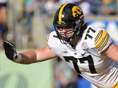 How ‘sliding scale’ of Iowa’s offensive line competition works