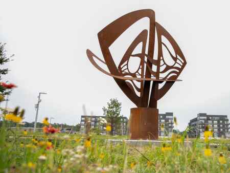 New sculpture showcase brings art to Iowa City parks