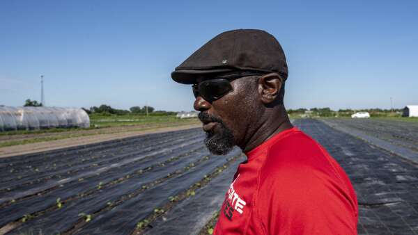 Iowa farmer seeks new markets for African vegetables