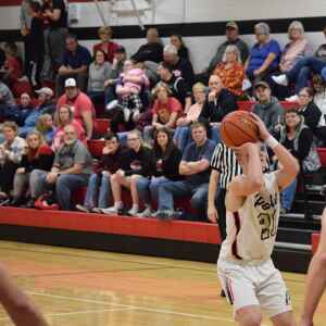 Pekin edges Hillcrest Academy in wire-to-wire matchup