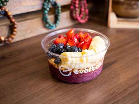 New chain bringing healthy fruit bowls to Cedar Rapids