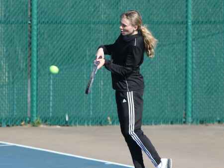 Trojan girls tennis completes sweep of Panthers