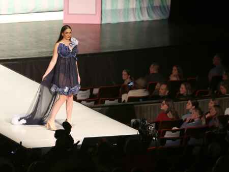 ISU Fashion Show sells out, debuts Steve Madden line