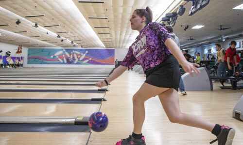 Kennedy’s Kaylee Harris hopes state bowling is a team outing this year