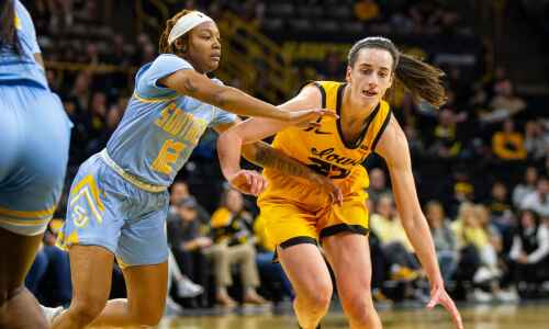 Caitlin Clark is ‘perfectly fine,’ and Iowa is 1-0, again