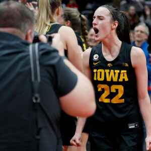 With a wave of momentum, Hawkeyes get set for Nebraska