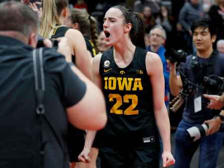 With a wave of momentum, Hawkeyes get set for Nebraska