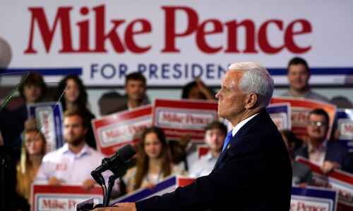 Pence in Iowa makes presidential campaign official, draws contrasts with Trump
