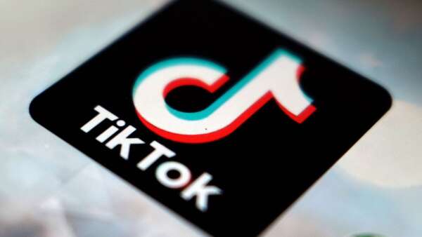 TikTok users call Iowa Congress members after app warns of congressional ban