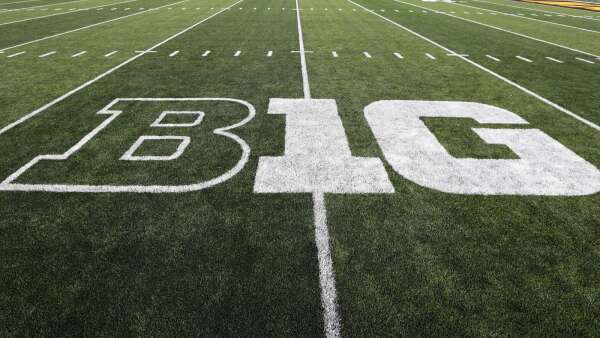 Iowa football appears to be early beneficiary of new B1G deal