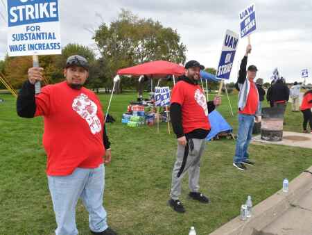 UAW workers enter second day of strike following national trends