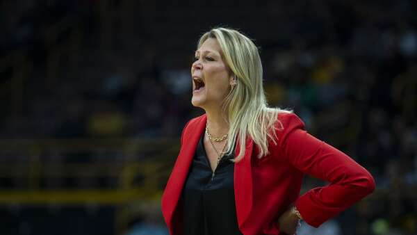 Katie Abrahamson-Henderson chats about the Hawkeyes, Sunday’s matchup and Gabbie Marshall’s eyes