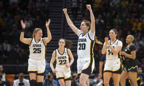 Iowa moves on to Elite Eight with big second half against Colorado