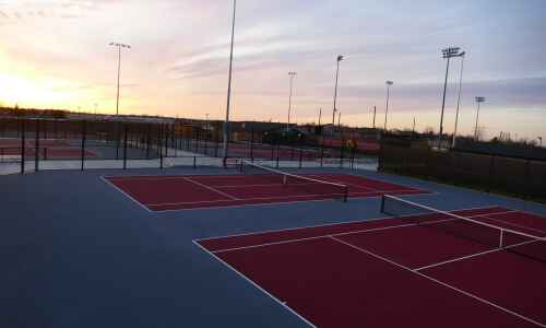 New Linn-Mar tennis facility is ‘really impressive’